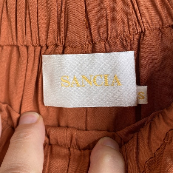 Sancia X Revolve linen rust paper bag shorts Sz small EUC - Picture 5 of 7